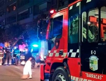 Una nena de seis años cayó de un quinto piso y pelea por su vida